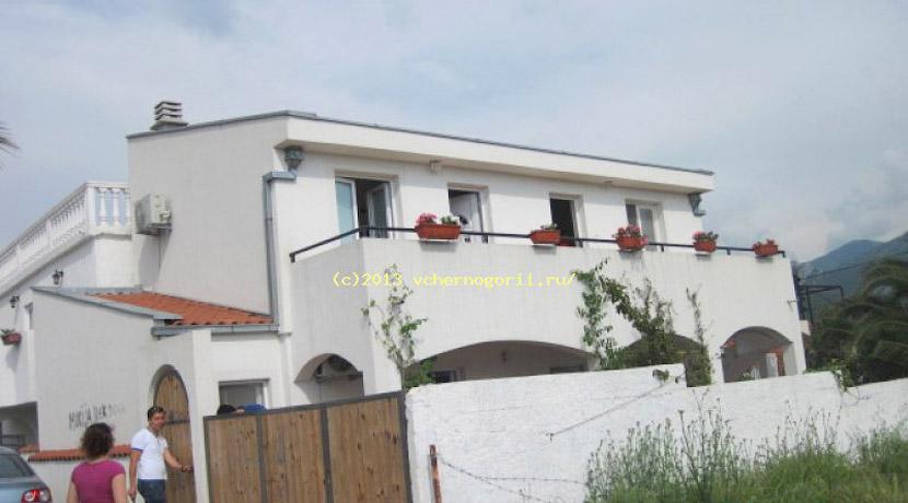 Двухэтажный дом в Черногории площадью 130м2