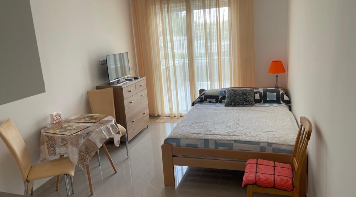 3e957ea0-f287-4e09-b923-816281f6d15a