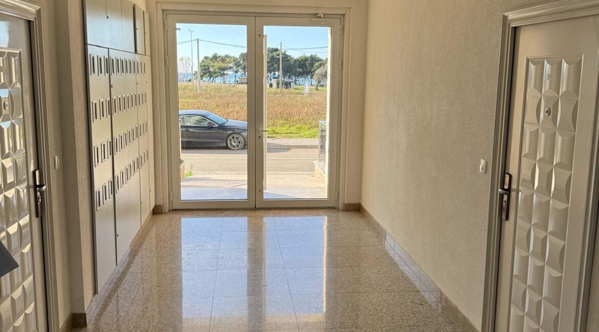 6f13a43b-9045-48eb-8131-84d8bc2e9419