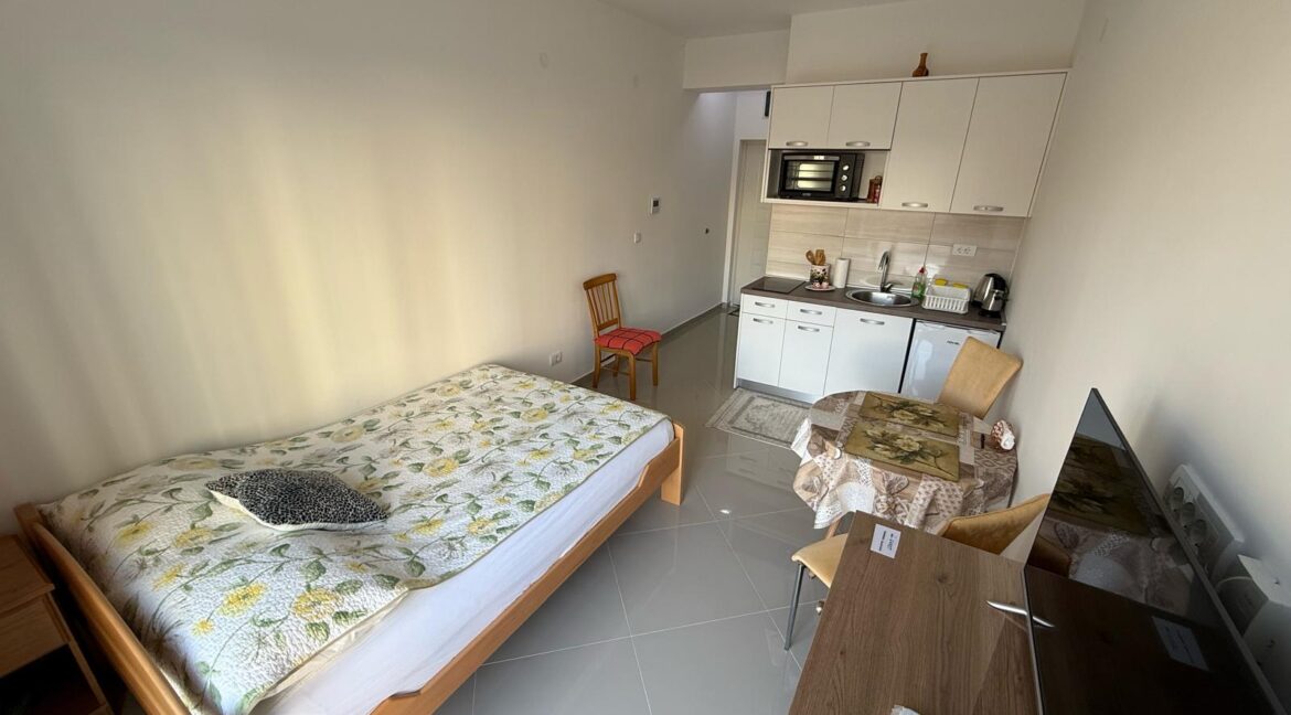 bafff21a-4bcc-4d3b-8ec1-6570ba34798b